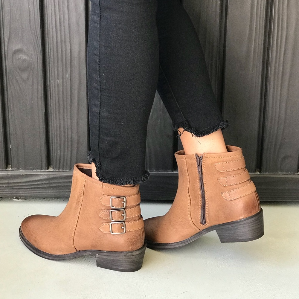 Texas Cognac Leather Burnished Ankle Booties - Picture 4 of 6